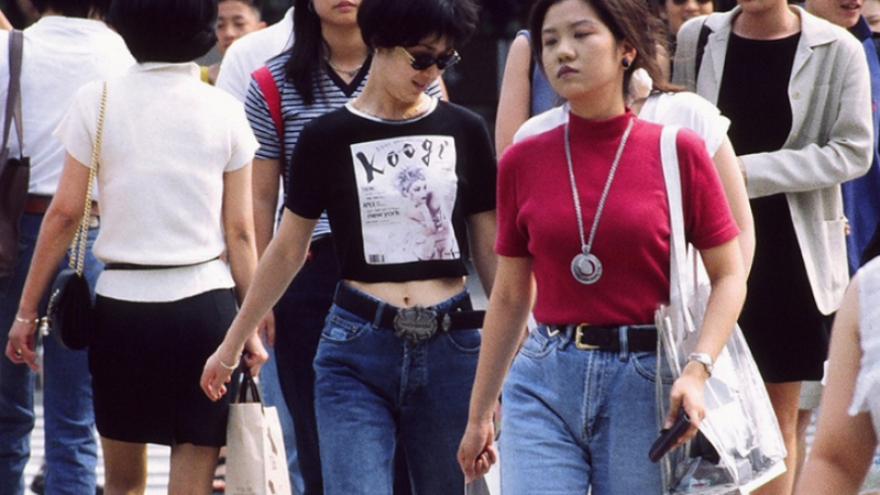Catch the Vintage Vibe with 80s Korean Fashion